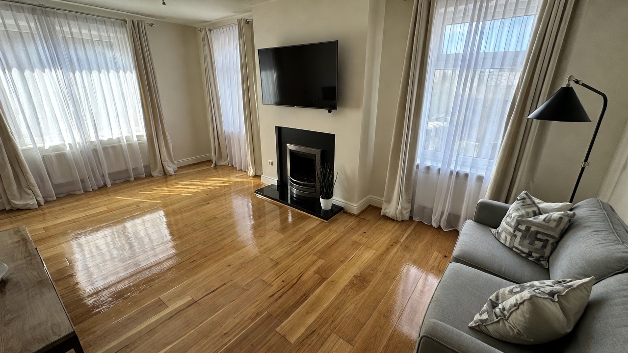 Bright lounge in a Southend holiday let